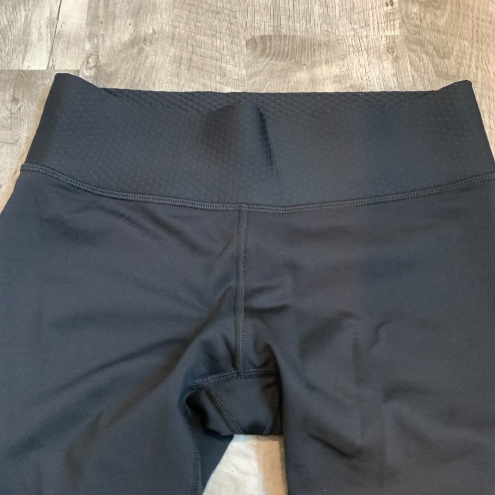 Champion Performance Capris - Picture 6 of 15